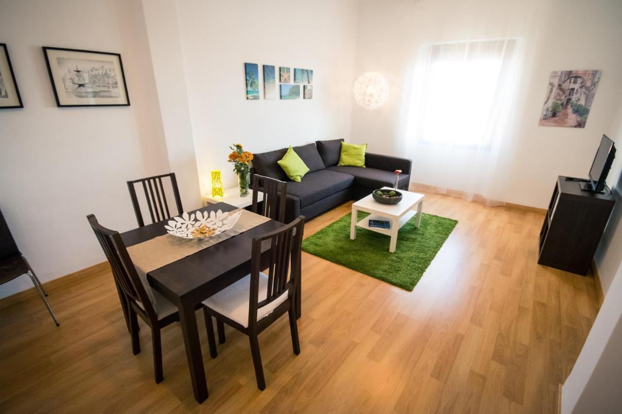 Holidays2Malaga Heredia 3 Bedroom Opposite Malaga Port Luaran gambar