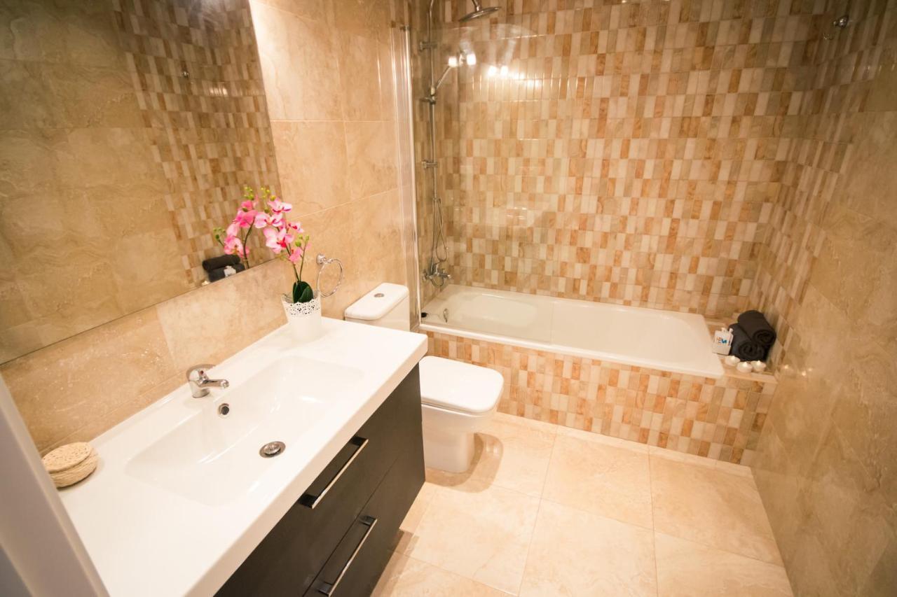 Holidays2Malaga Heredia 3 Bedroom Opposite Malaga Port Luaran gambar